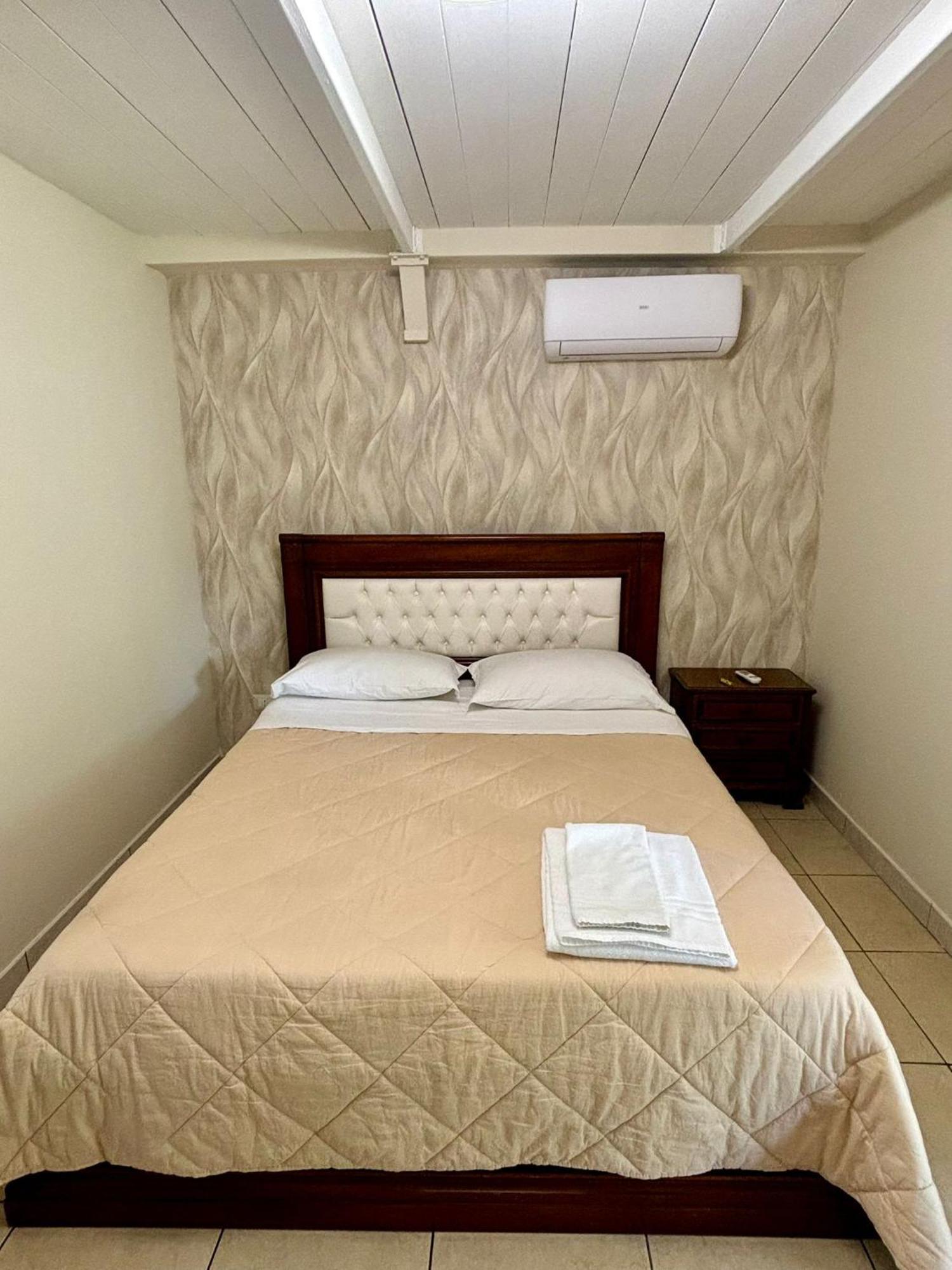 Bed and Breakfast il castagneto Campagna Esterno foto